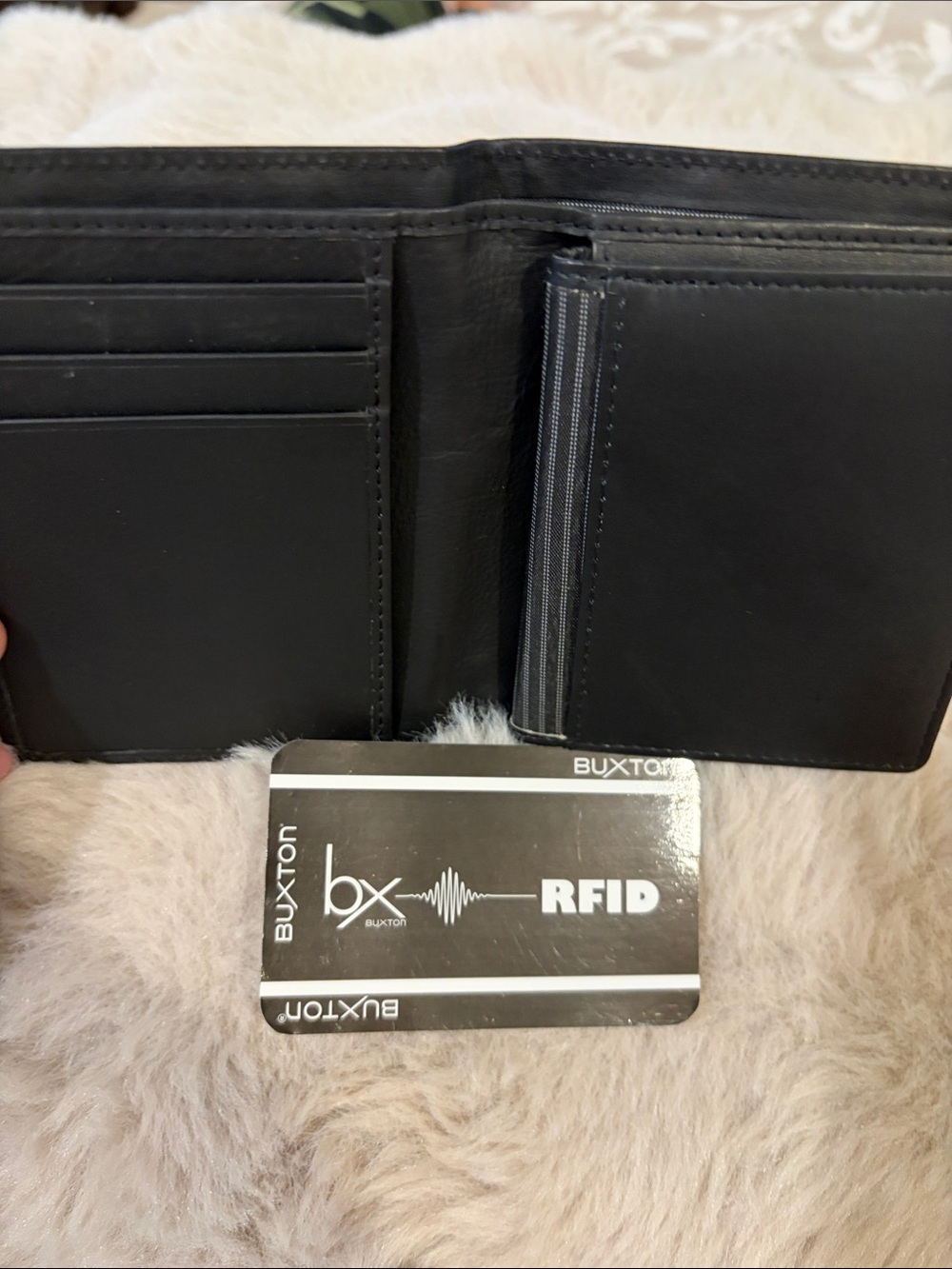 Buxton Black Leather RFID Bi-Fold Card & Key Holder
